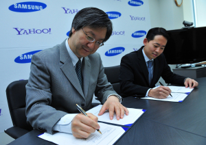 Yahoo! Yahoos Samsung bada and Android Smartphones Around World