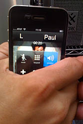 iPhone4grip.jpg